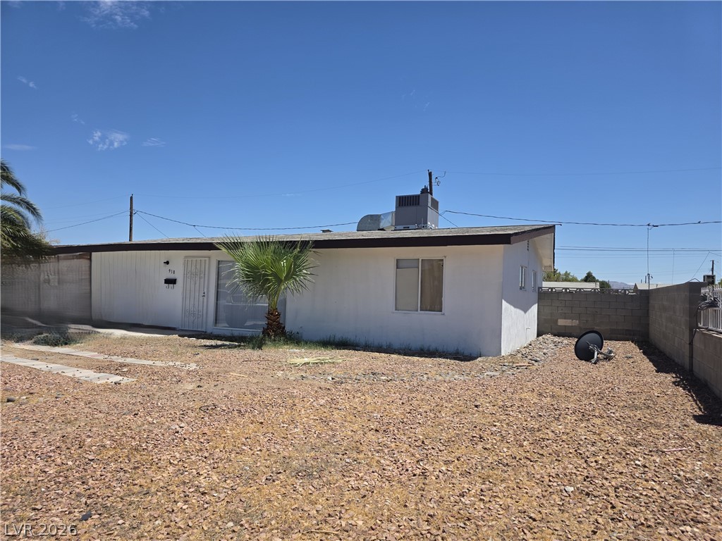 910 Magnolia Avenue Property Photo 2