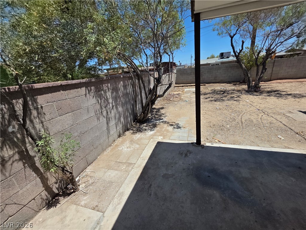910 Magnolia Avenue Property Photo 8