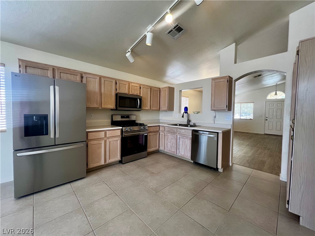 7100 Village Shore Court Property Photo 6