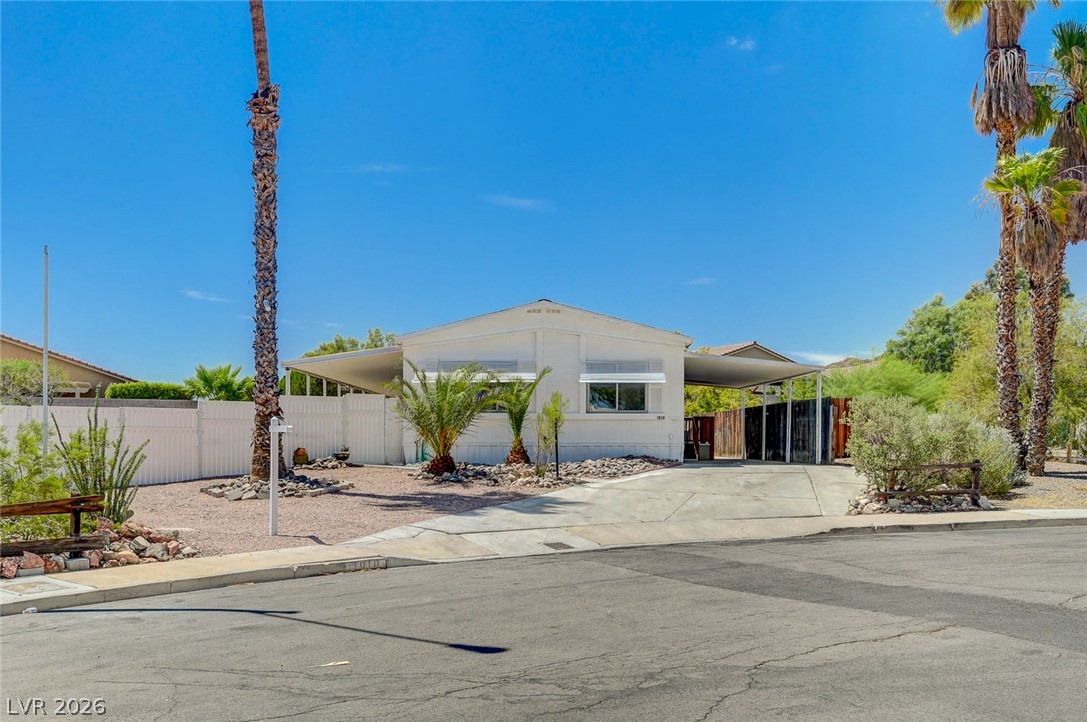 1010 La Mesa Way Property Photo 3