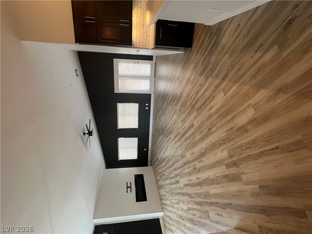 9621 Dancing Pond Way Property Photo 8