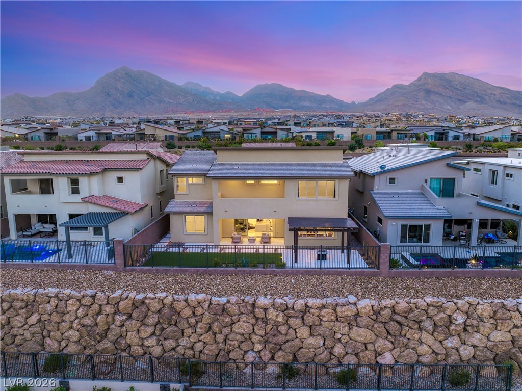 424 Crown Mesa Avenue Property Photo 3
