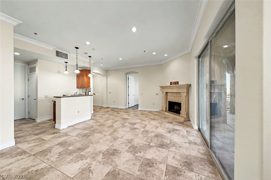15 Via Mantova 301 Property Photo 8