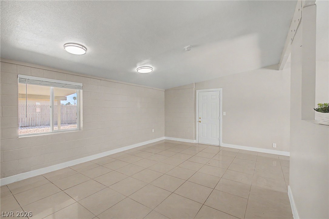 1704 James Street Property Photo 11