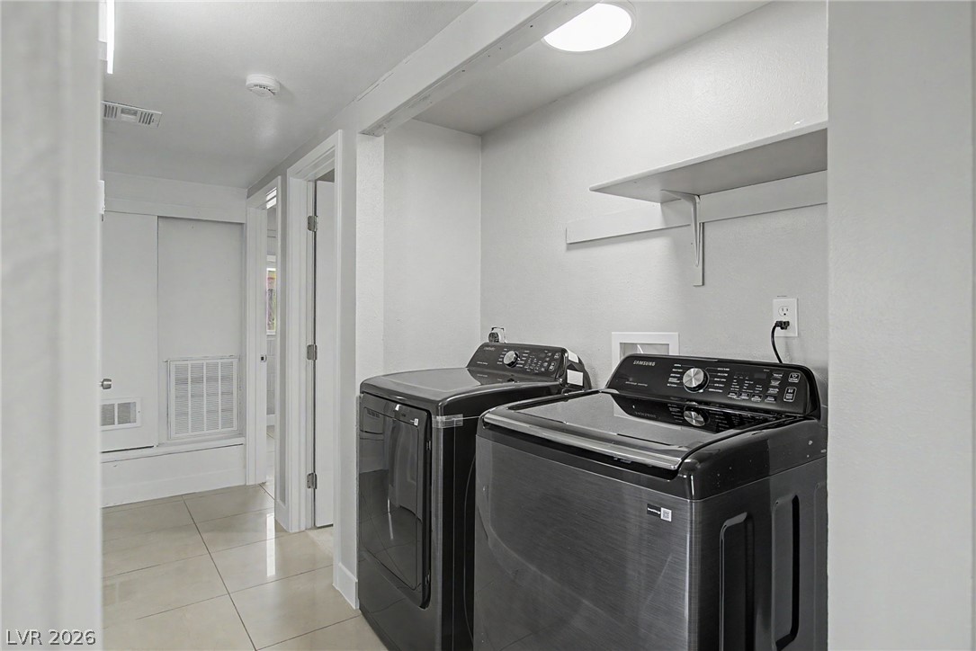 1704 James Street Property Photo 20