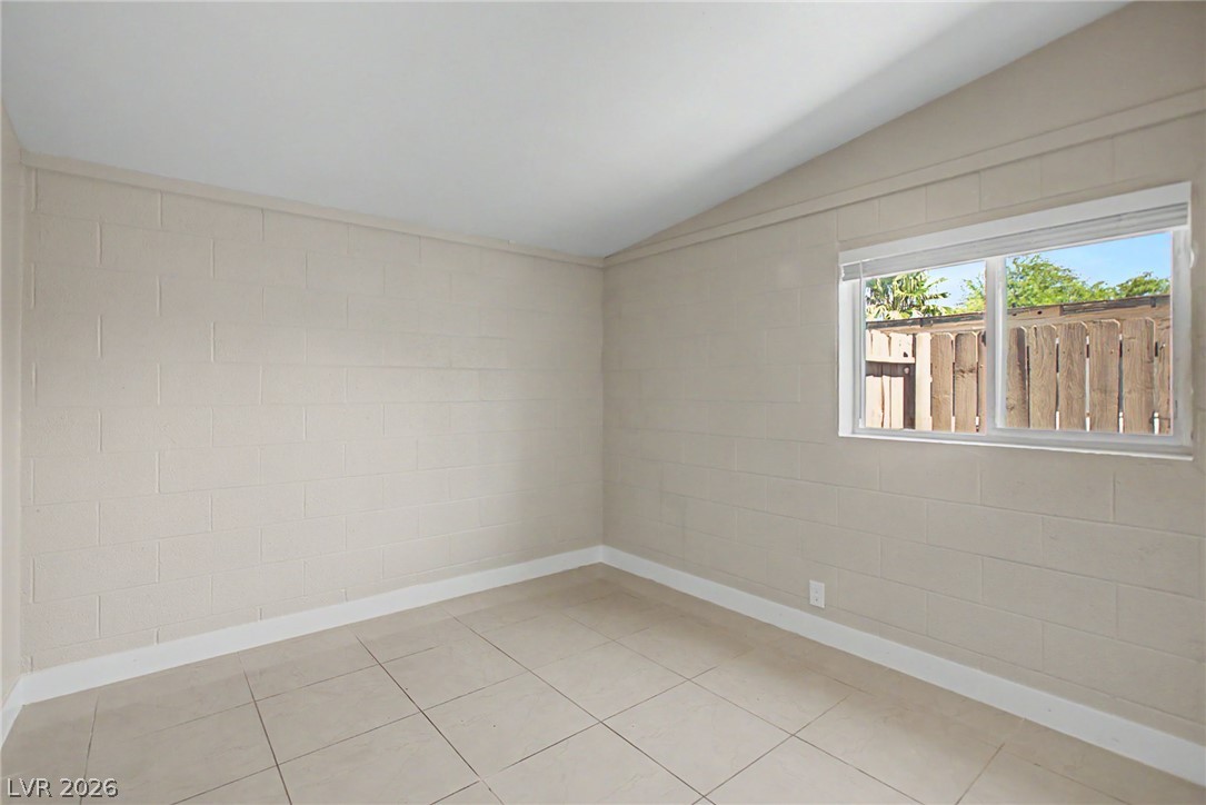 1704 James Street Property Photo 26