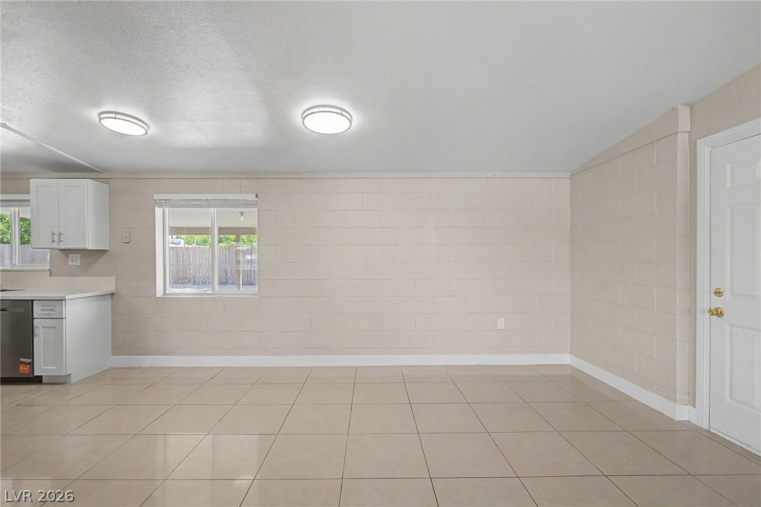 1704 James Street Property Photo 32