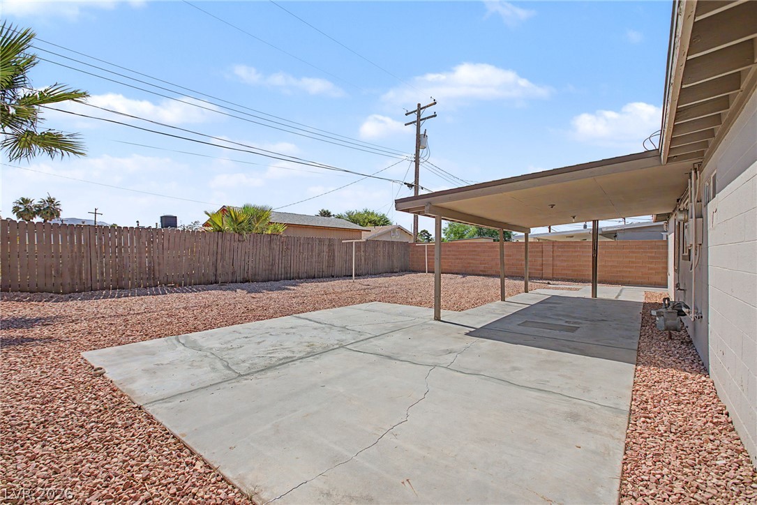 1704 James Street Property Photo 34