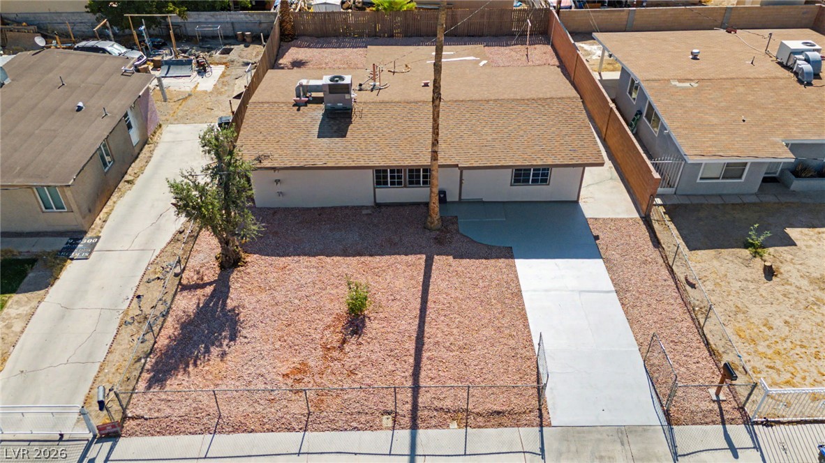1704 James Street Property Photo 40