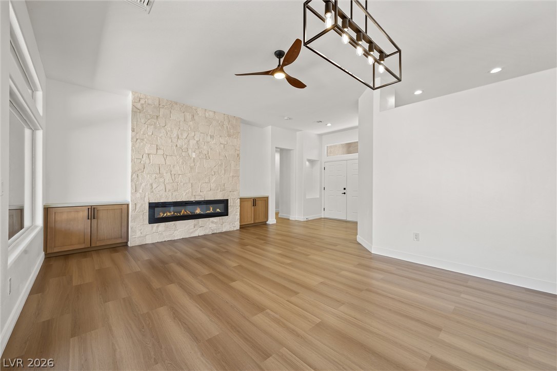 10400 Willamette Place Property Photo 2