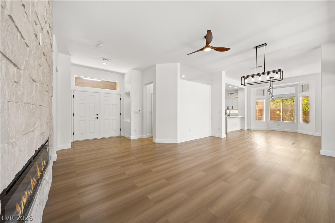 10400 Willamette Place Property Photo 3