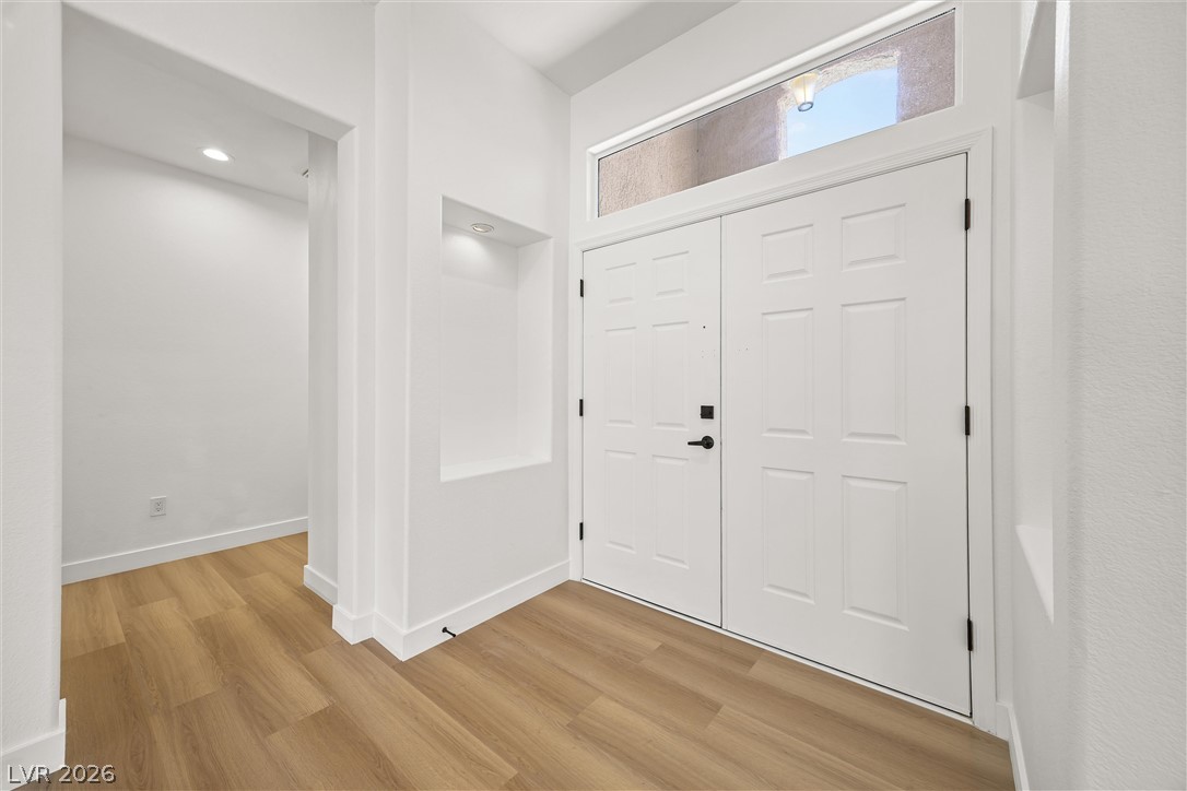 10400 Willamette Place Property Photo 5