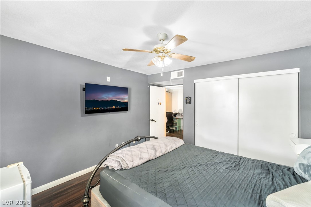 220 Mission Newport Lane 204 Property Photo 19