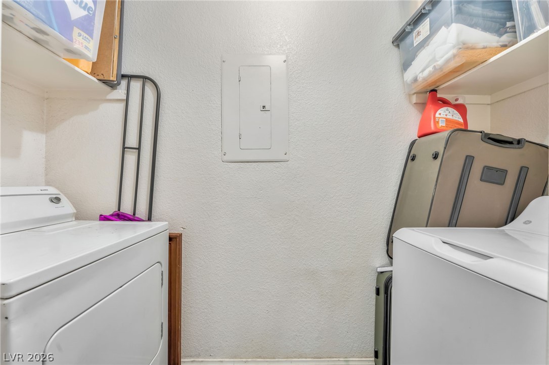 220 Mission Newport Lane 204 Property Photo 20