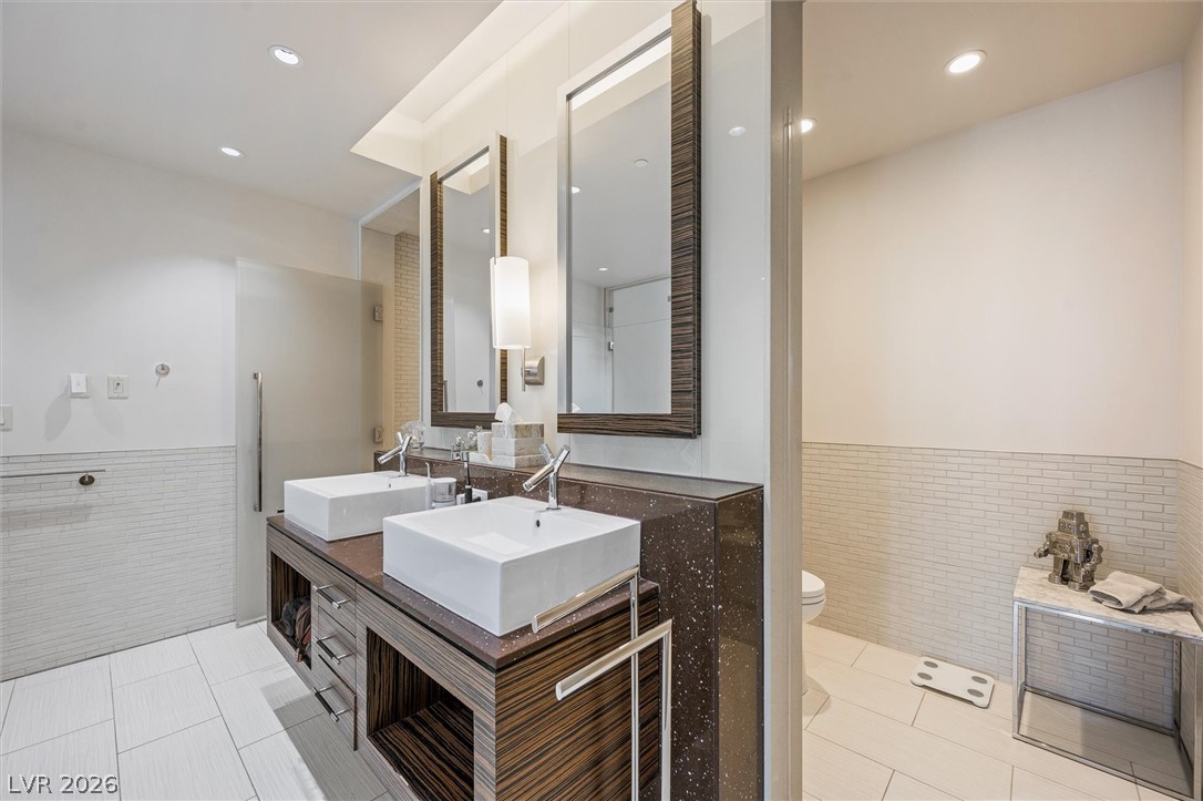 3750 South Las Vegas Boulevard 2404 Property Photo 40