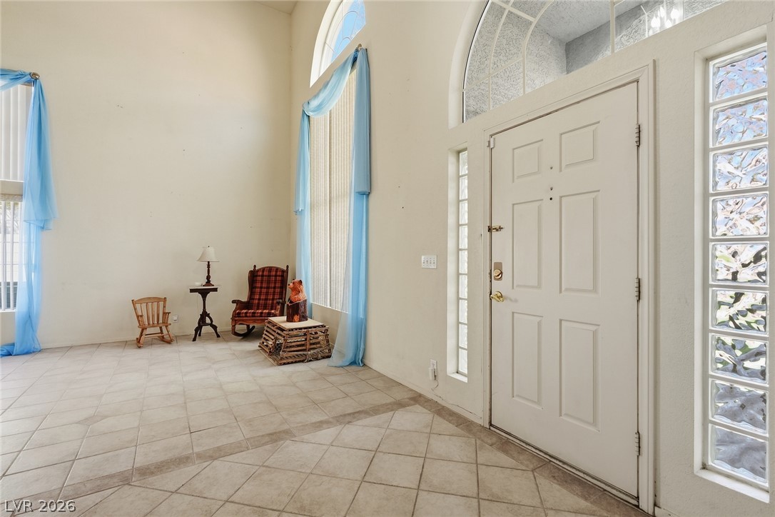 7789 Brook Valley Drive Property Photo 5