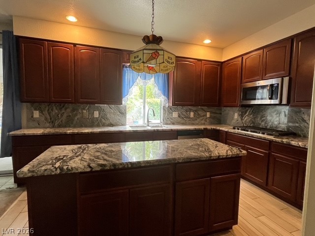 7789 Brook Valley Drive Property Photo 8