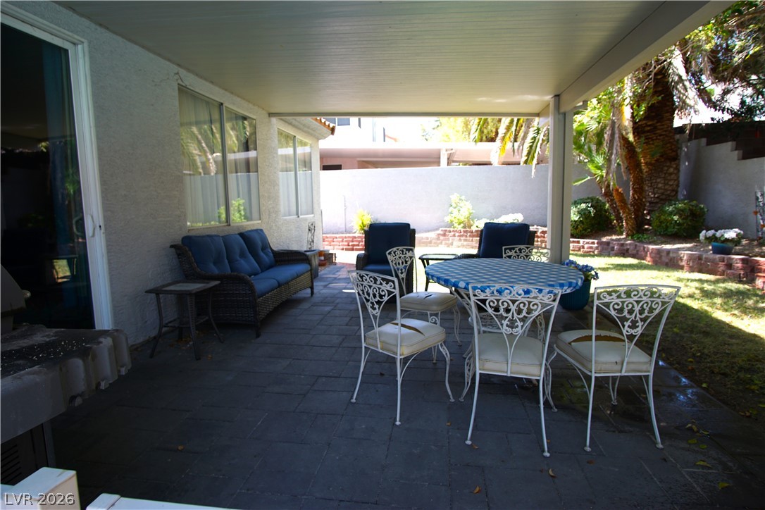 7789 Brook Valley Drive Property Photo 14