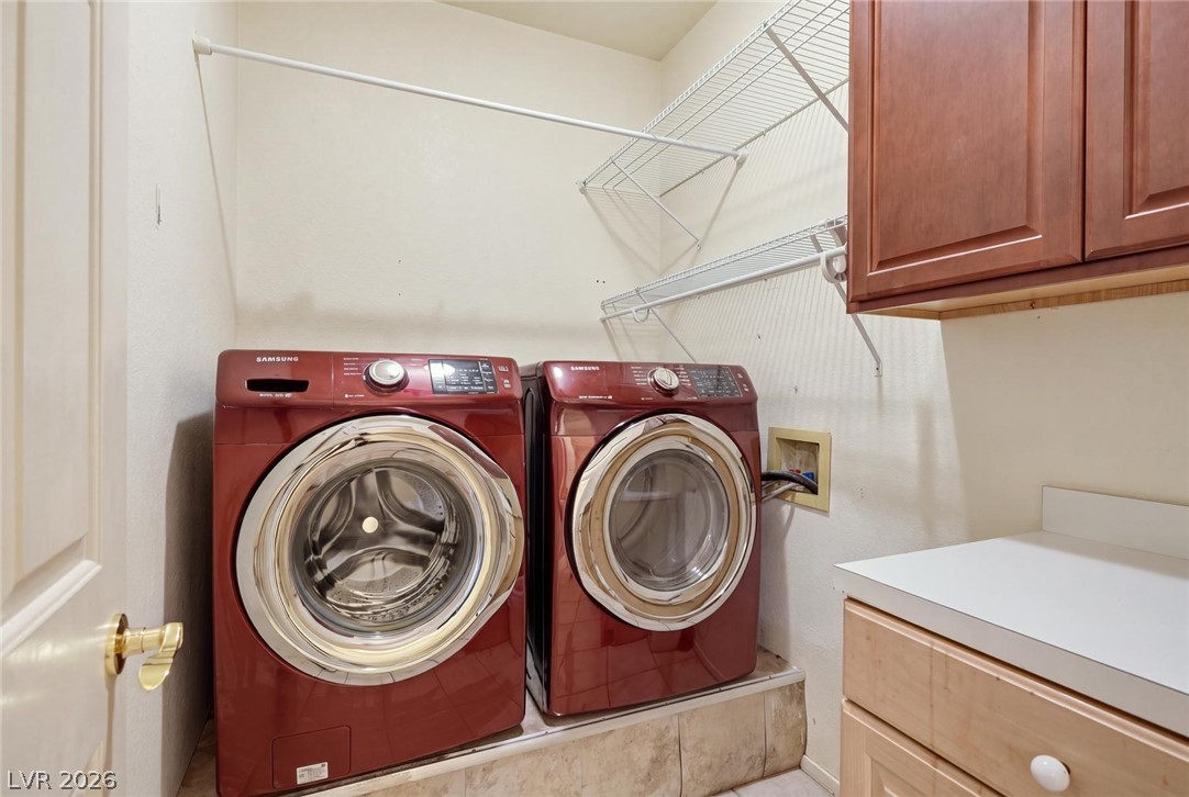 7789 Brook Valley Drive Property Photo 24