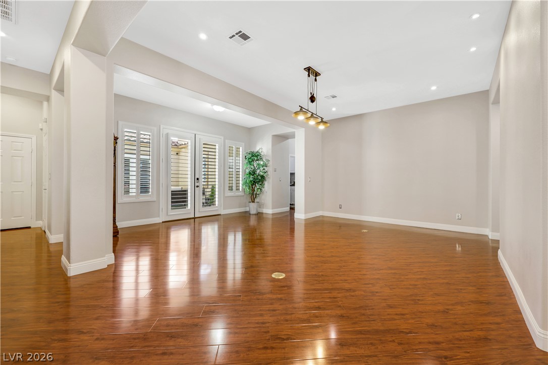 7135 Comanche Canyon Avenue Property Photo 8