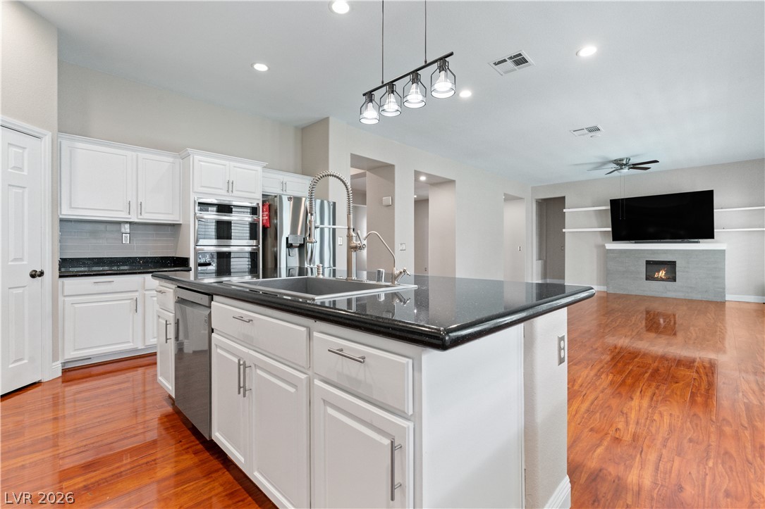 7135 Comanche Canyon Avenue Property Photo 13