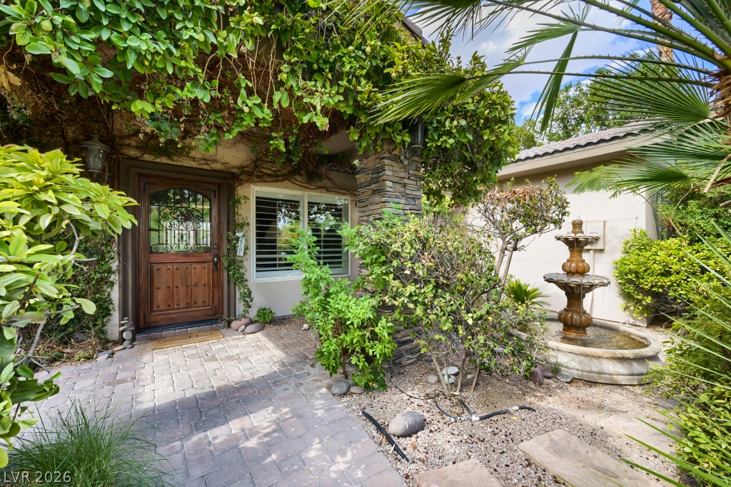 2802871 Property Photo 2