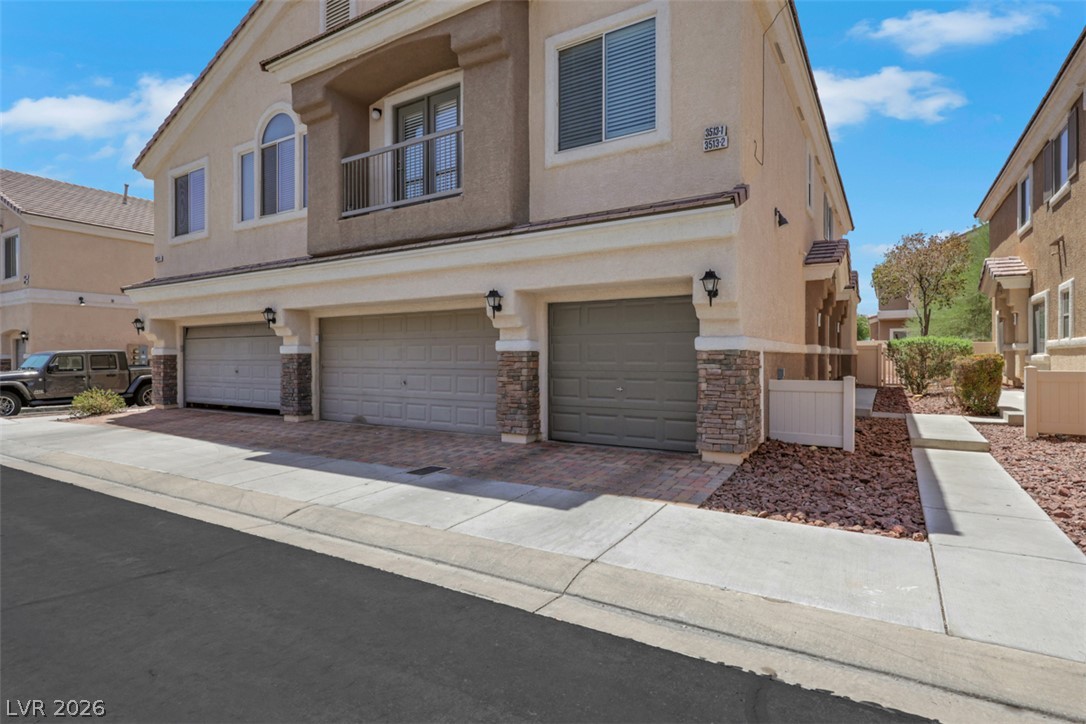 3513 Hazelnut Pine 1 Property Photo 2