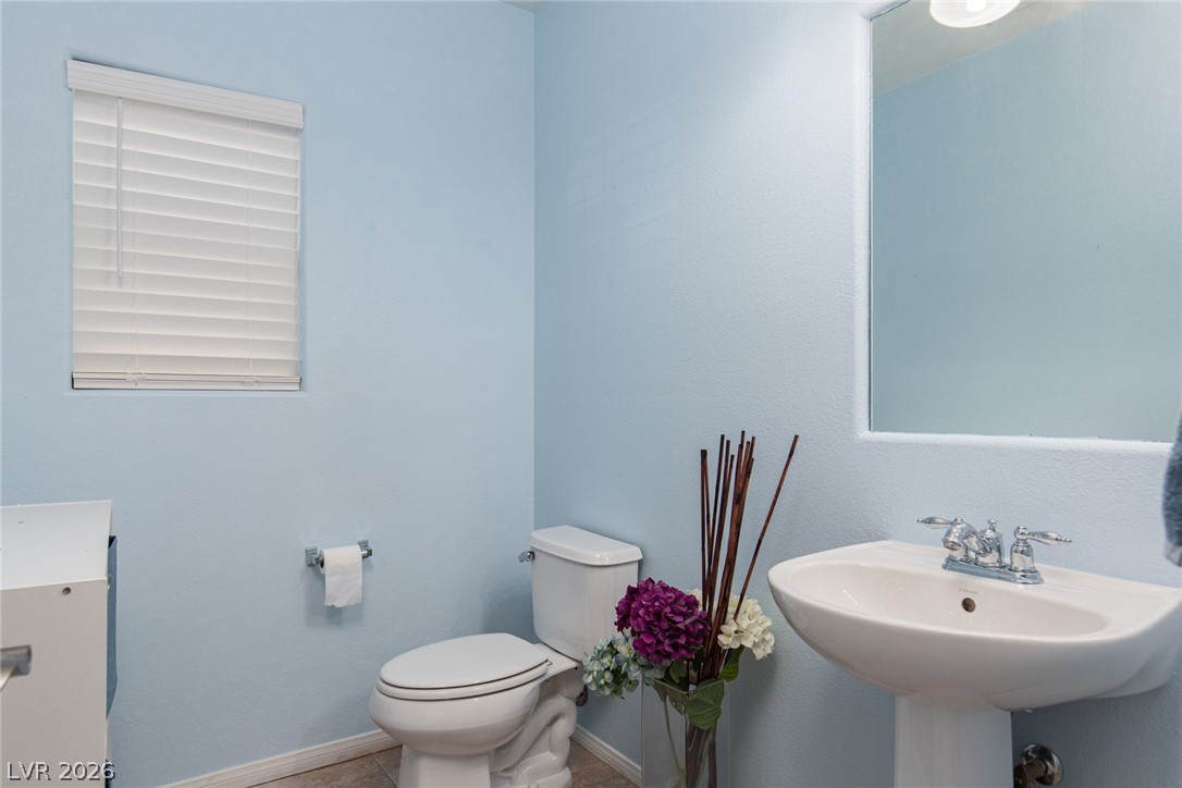 5565 Danforth Avenue Property Photo 5