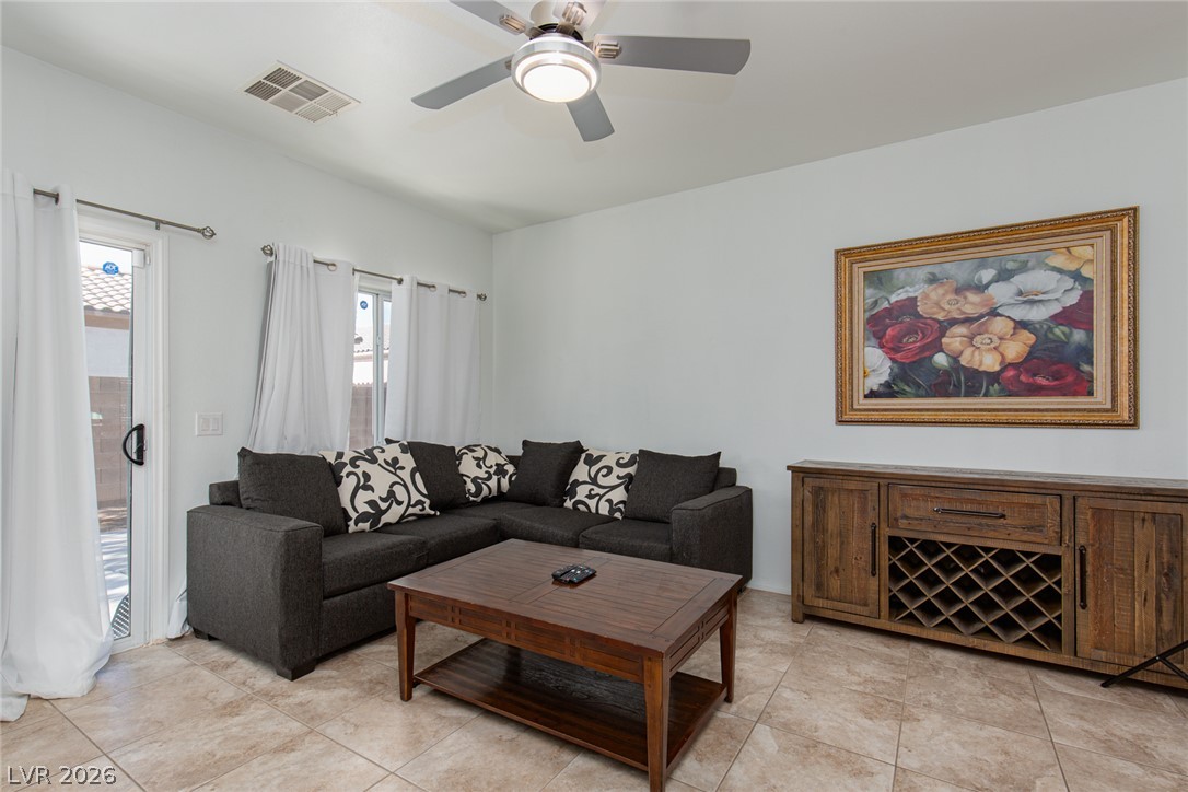 5565 Danforth Avenue Property Photo 12