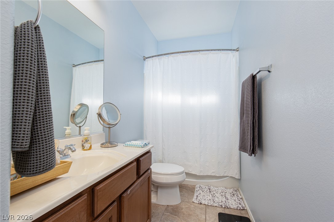 5565 Danforth Avenue Property Photo 17
