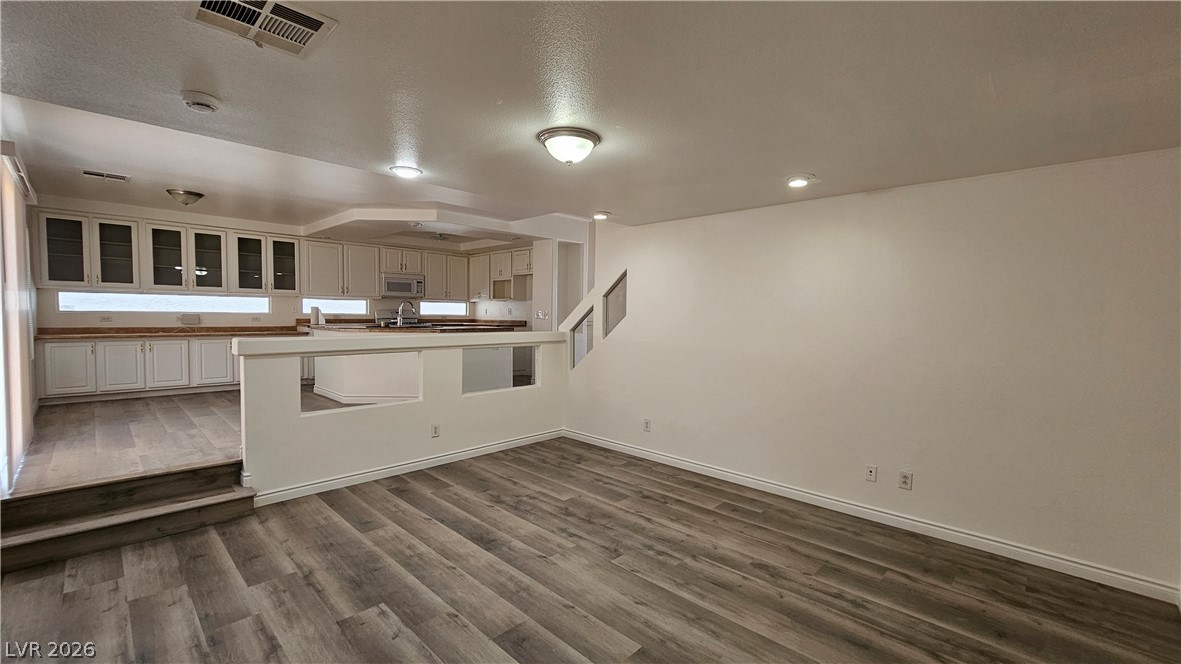 10071 Cheyenne Dawn Street Property Photo 8