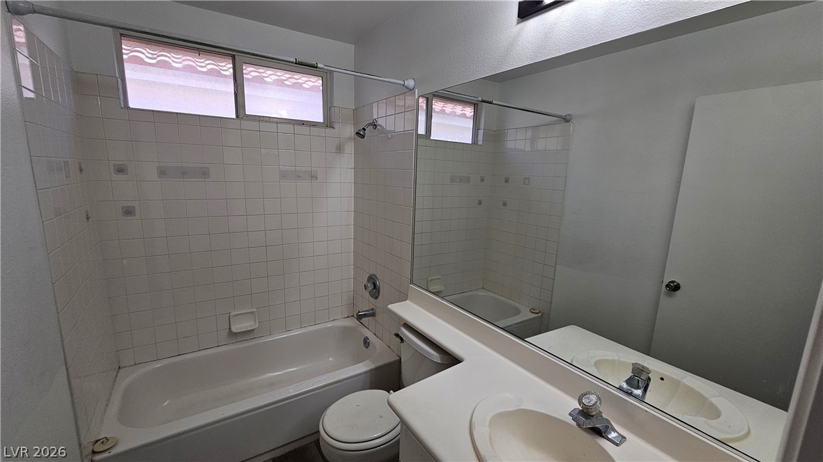 10071 Cheyenne Dawn Street Property Photo 15