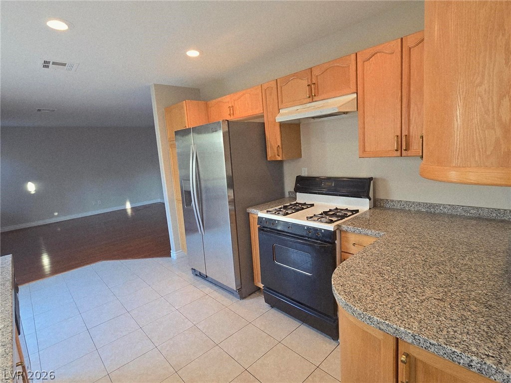 8998 Odense Way Property Photo 4