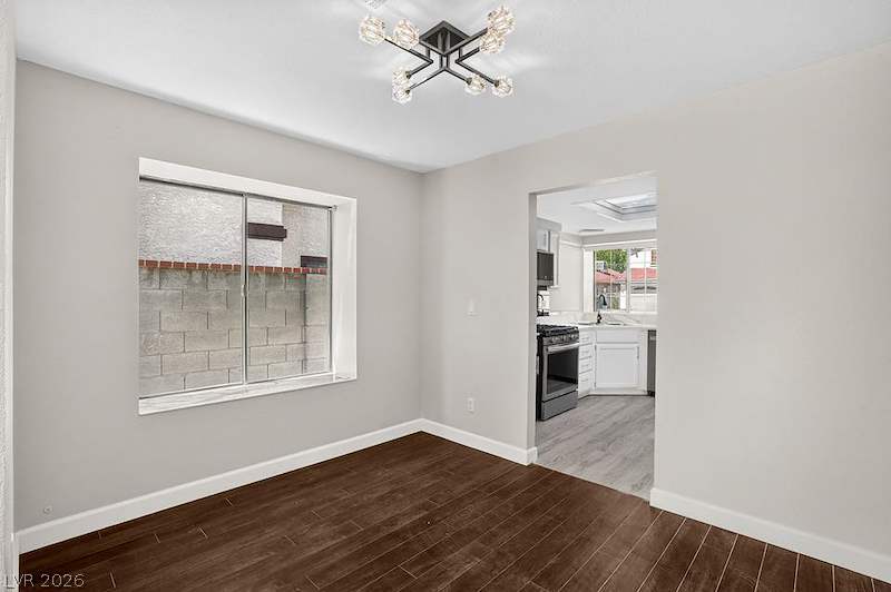 2521 Charteroak Street Property Photo 11