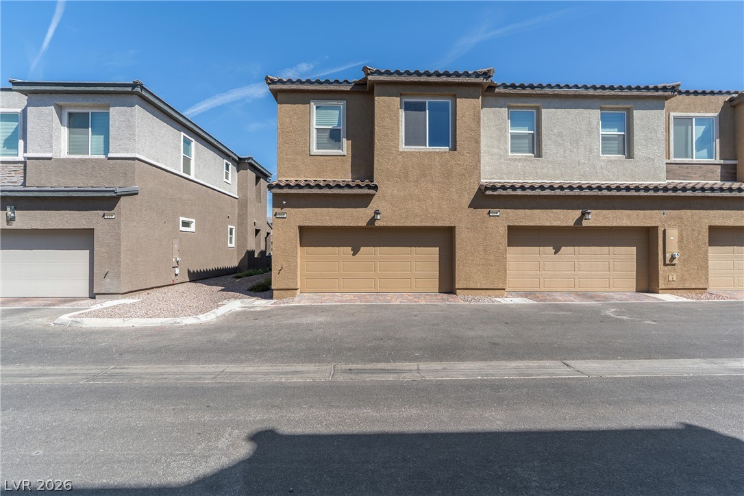 222 Krameria Avenue Property Photo 2