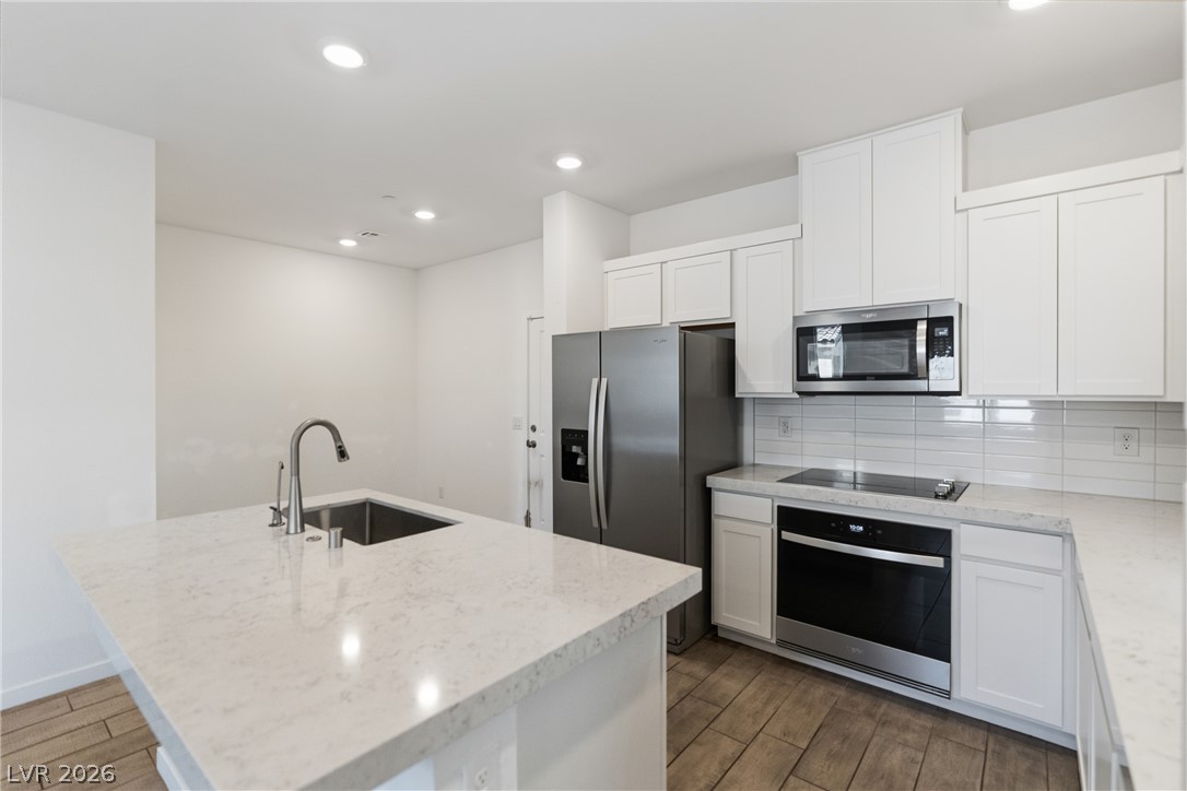 222 Krameria Avenue Property Photo 3