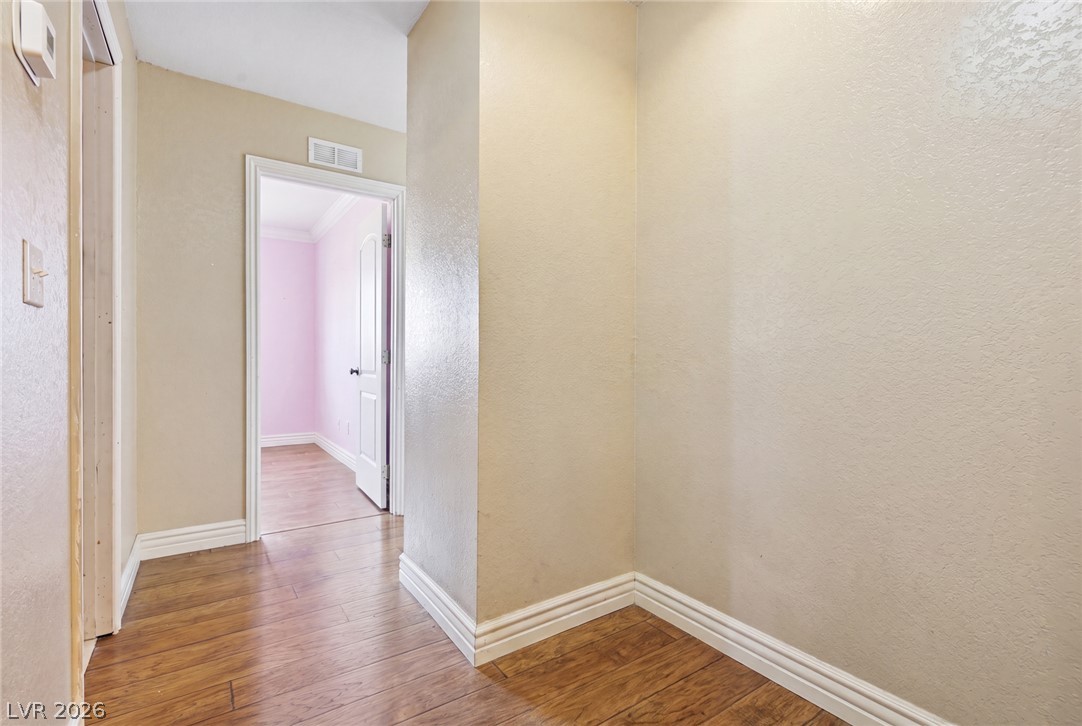 567 Dutchman Avenue Property Photo 4