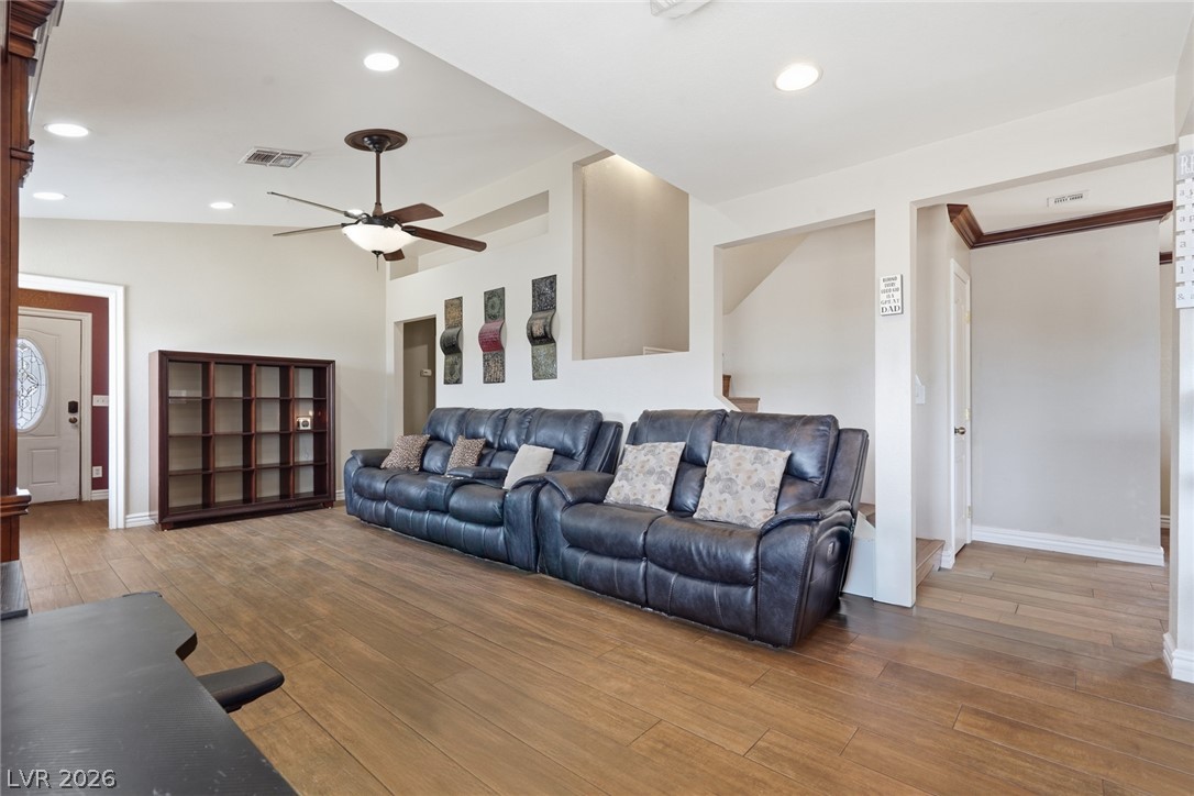 567 Dutchman Avenue Property Photo 8