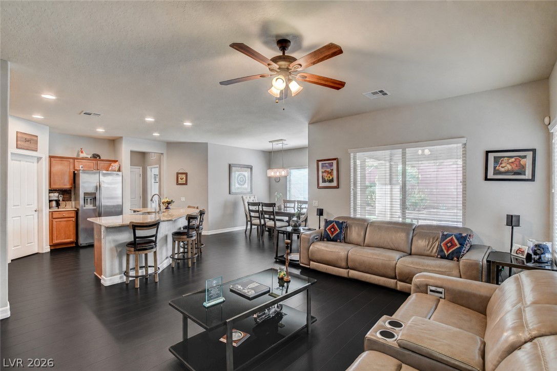 10604 Harvest Green Way Property Photo 7