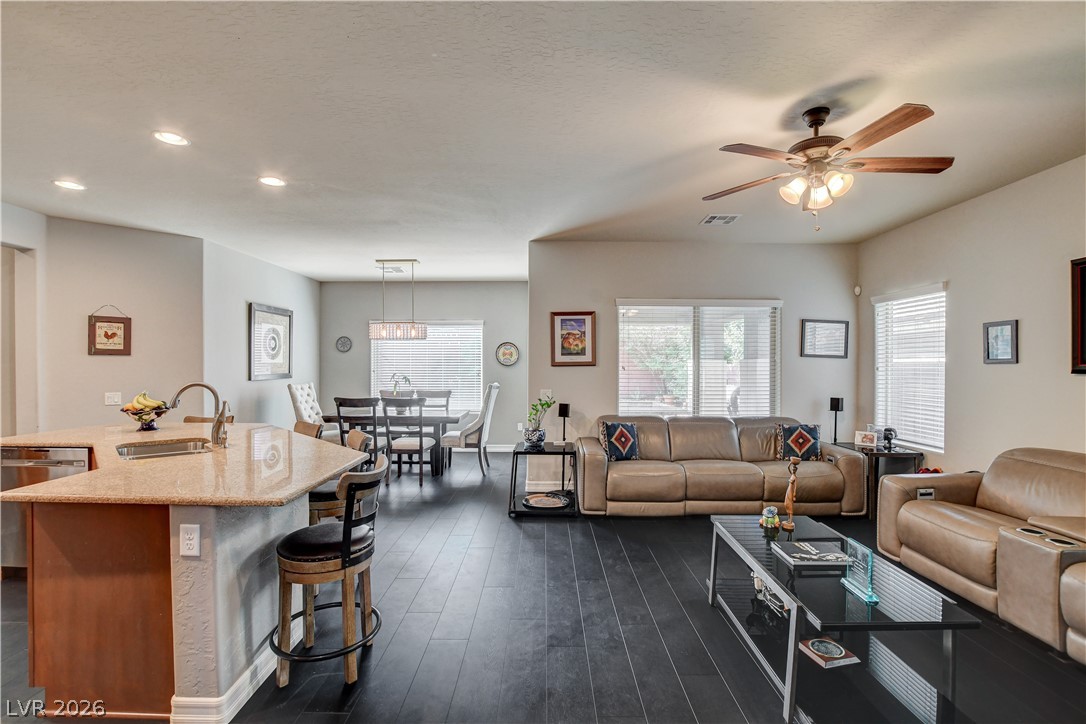 10604 Harvest Green Way Property Photo 10