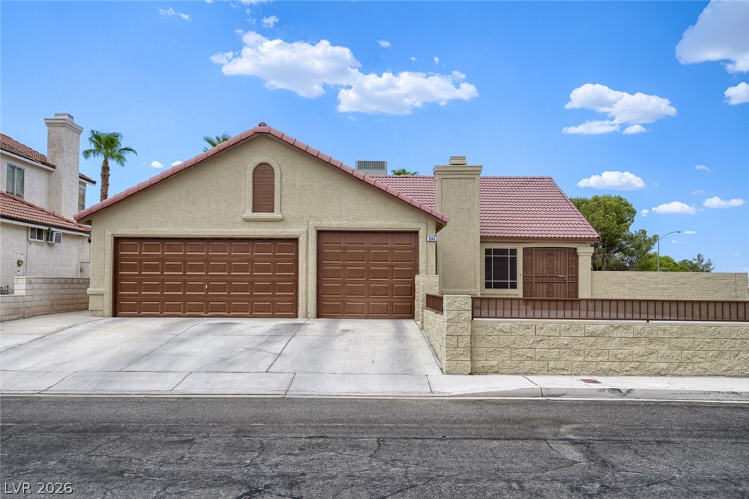 1548 Champagne Circle Property Photo 1