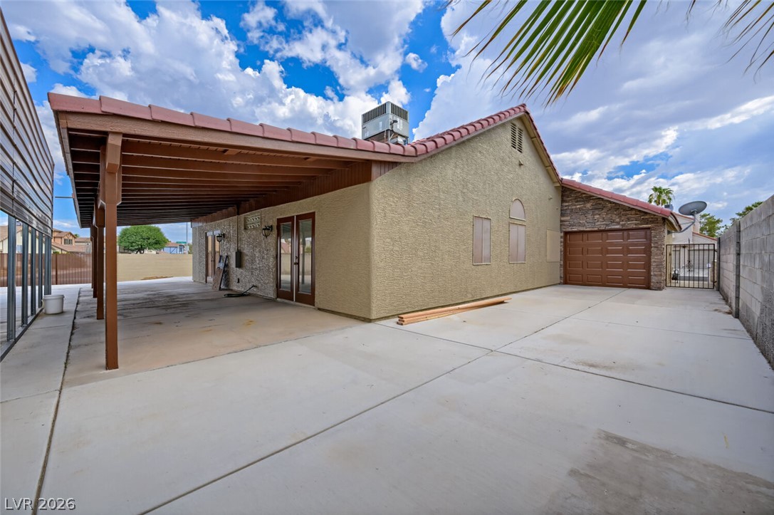 1548 Champagne Circle Property Photo 25