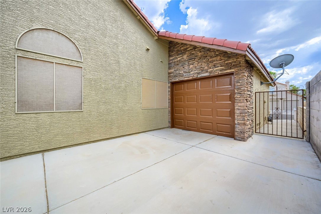 1548 Champagne Circle Property Photo 26