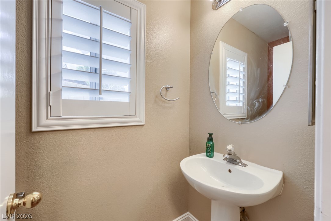 8704 Harwich Avenue Property Photo 30