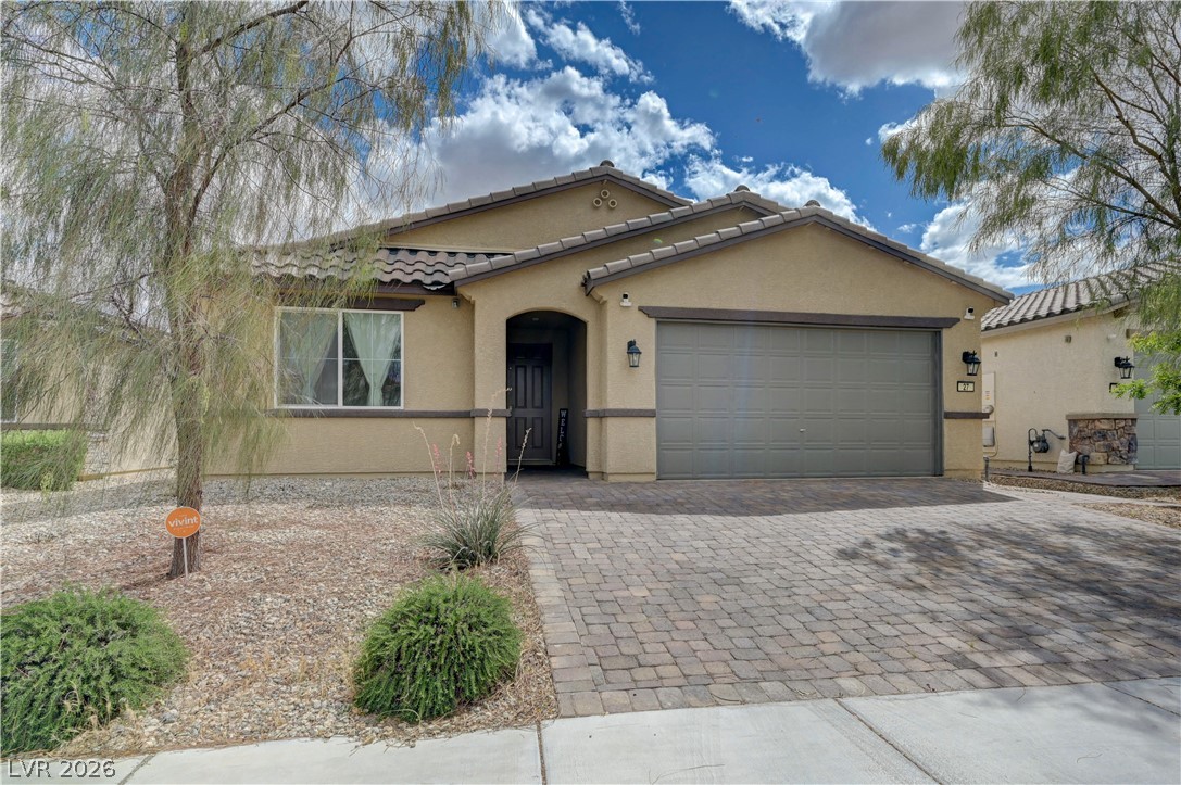 27 Red Sandstone Avenue Property Photo 4