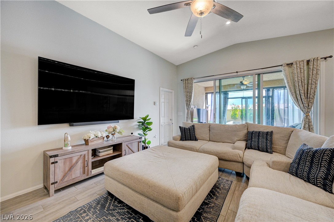 27 Red Sandstone Avenue Property Photo 12