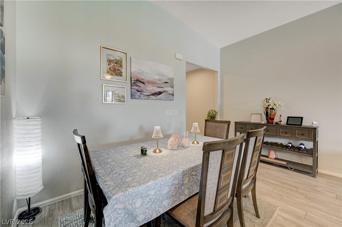27 Red Sandstone Avenue Property Photo 15