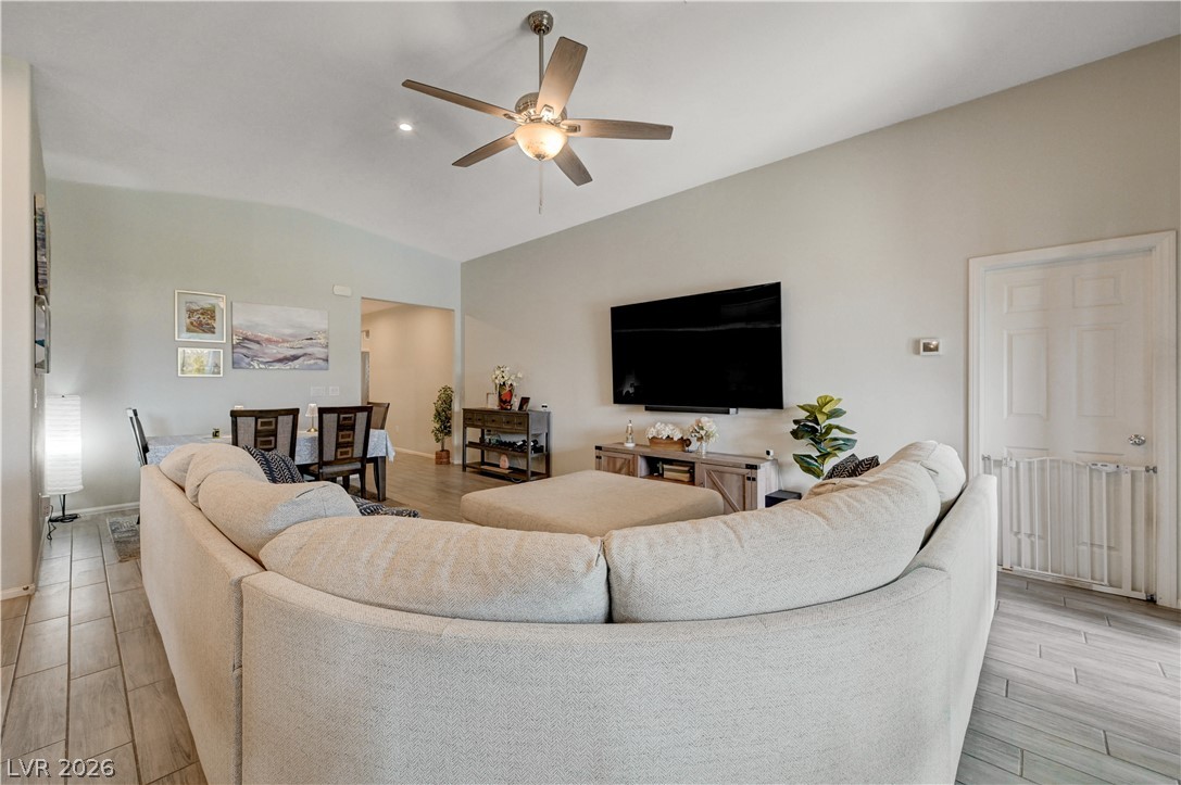27 Red Sandstone Avenue Property Photo 16