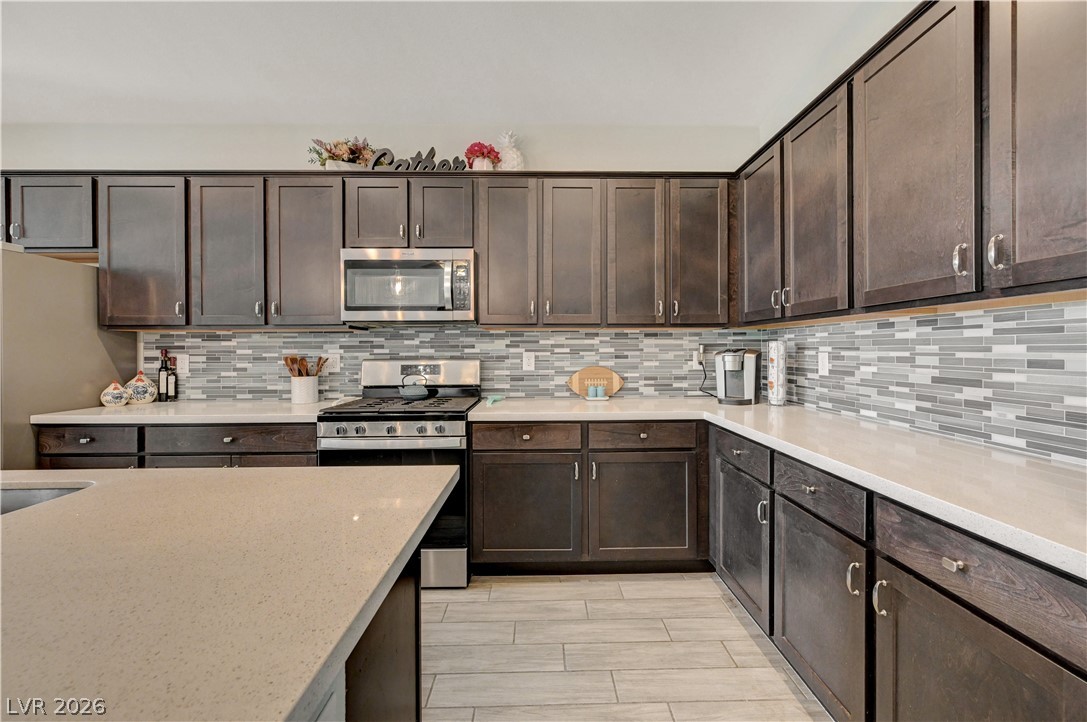 27 Red Sandstone Avenue Property Photo 23