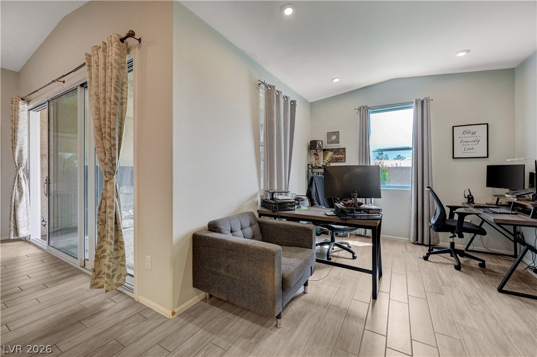 27 Red Sandstone Avenue Property Photo 30